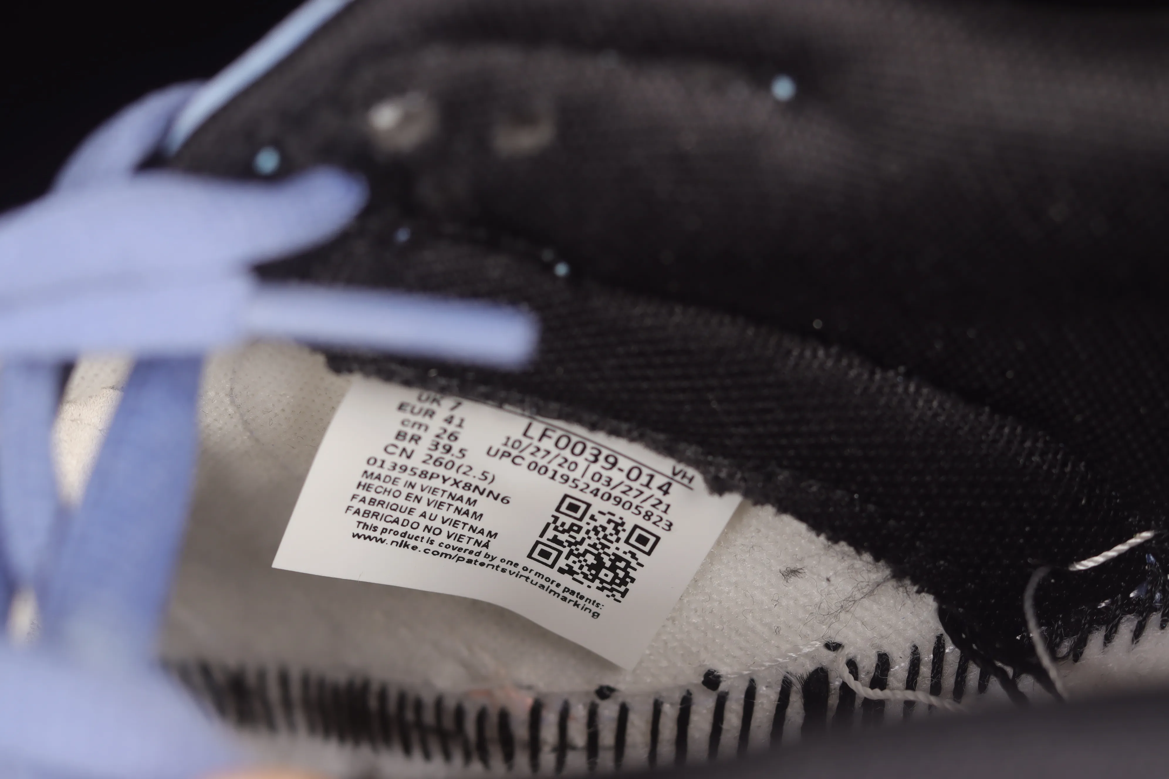 All Categories Nk SB Dunk Series Nk SB Dunk Low Low-top sneakers Otomo Katsuhiro x Nk SB Dunk Low "Steamboy OST" Otomo Katsuhiro co-branded SB low-top sports and leisure sneakers LF0039-014